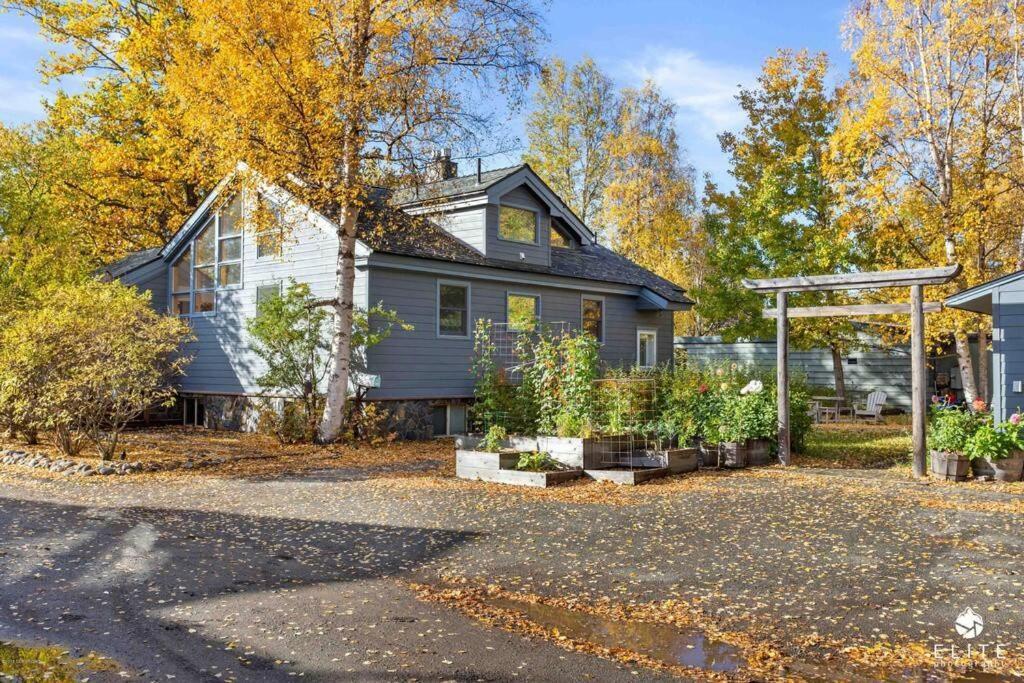 Апартаменти Fireweed Gardens In Roger'S Park Анкоридж Екстер'єр фото
